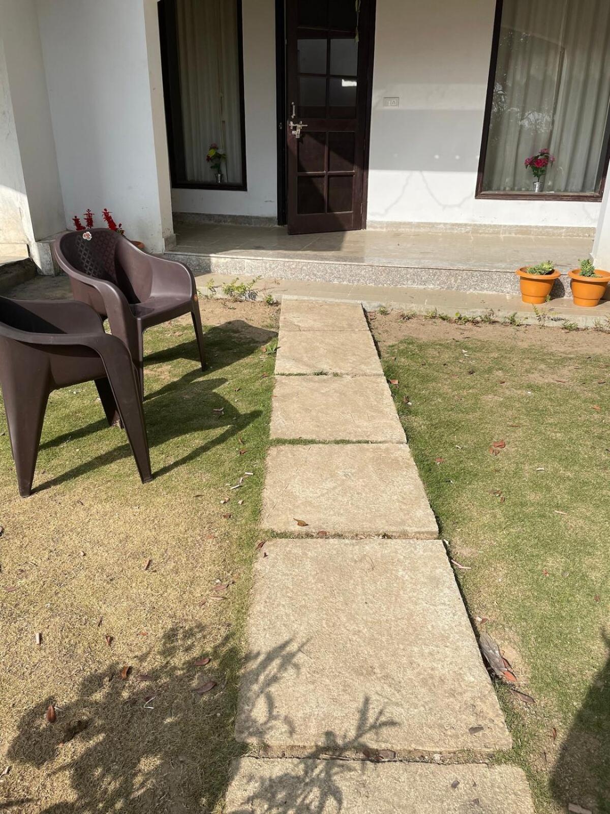Kafal Tree Home Stay - Pet Friendly Bhowali Buitenkant foto