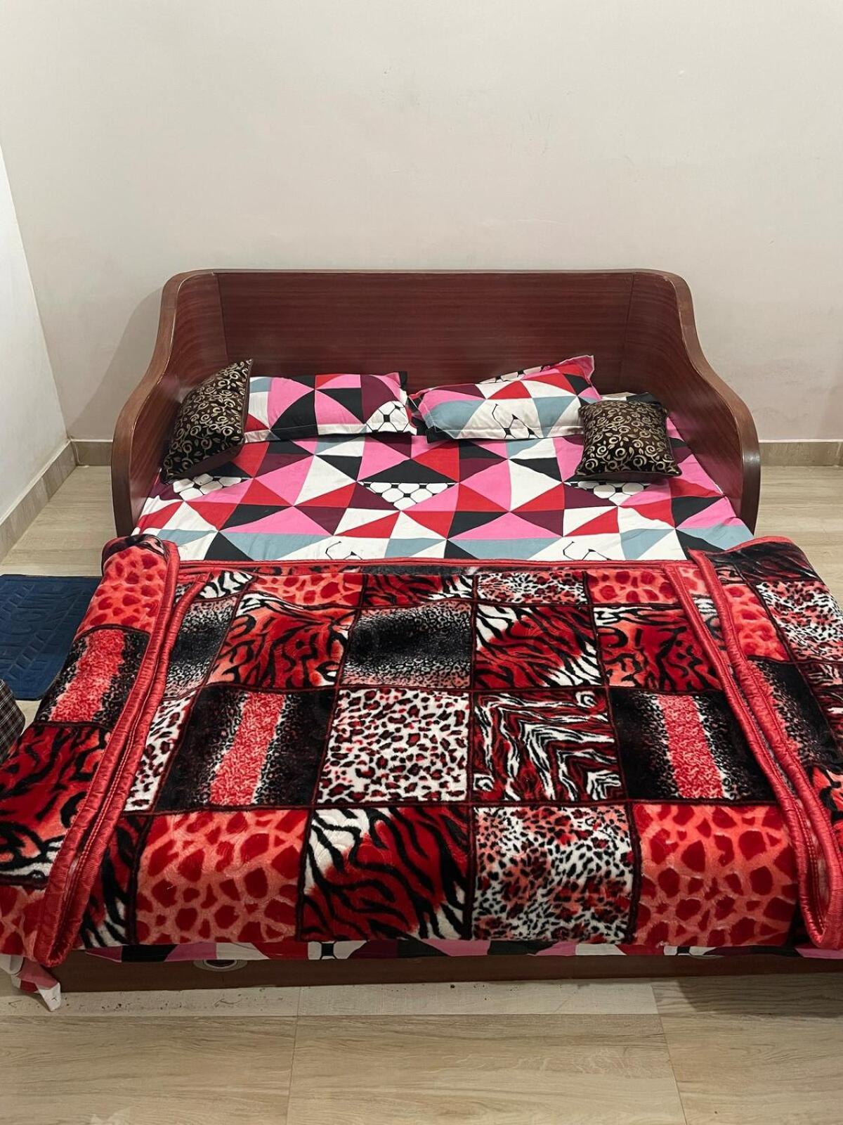 Kafal Tree Home Stay - Pet Friendly Bhowali Buitenkant foto